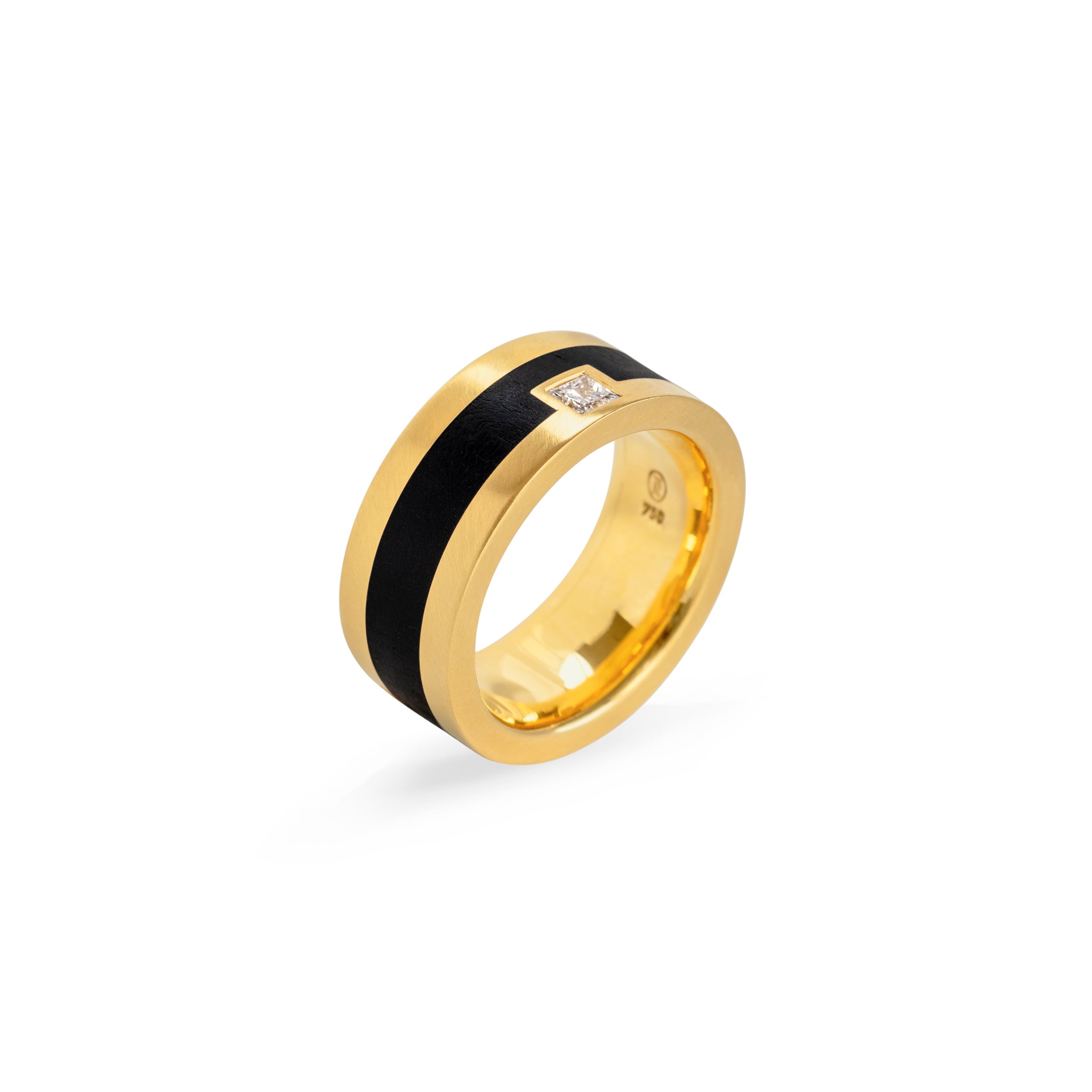 Ring mit Ebenholz und Diamant
