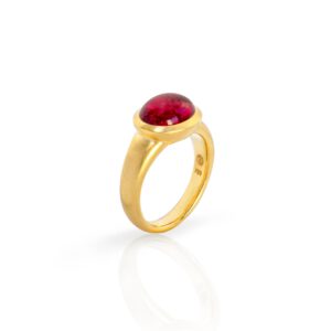 Ring 750 Gelbgold mit Rubellit Cabochon