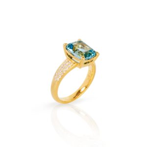 Ring mit Aquamarin
