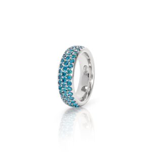 Pavéring mit oceanblue Brillanten