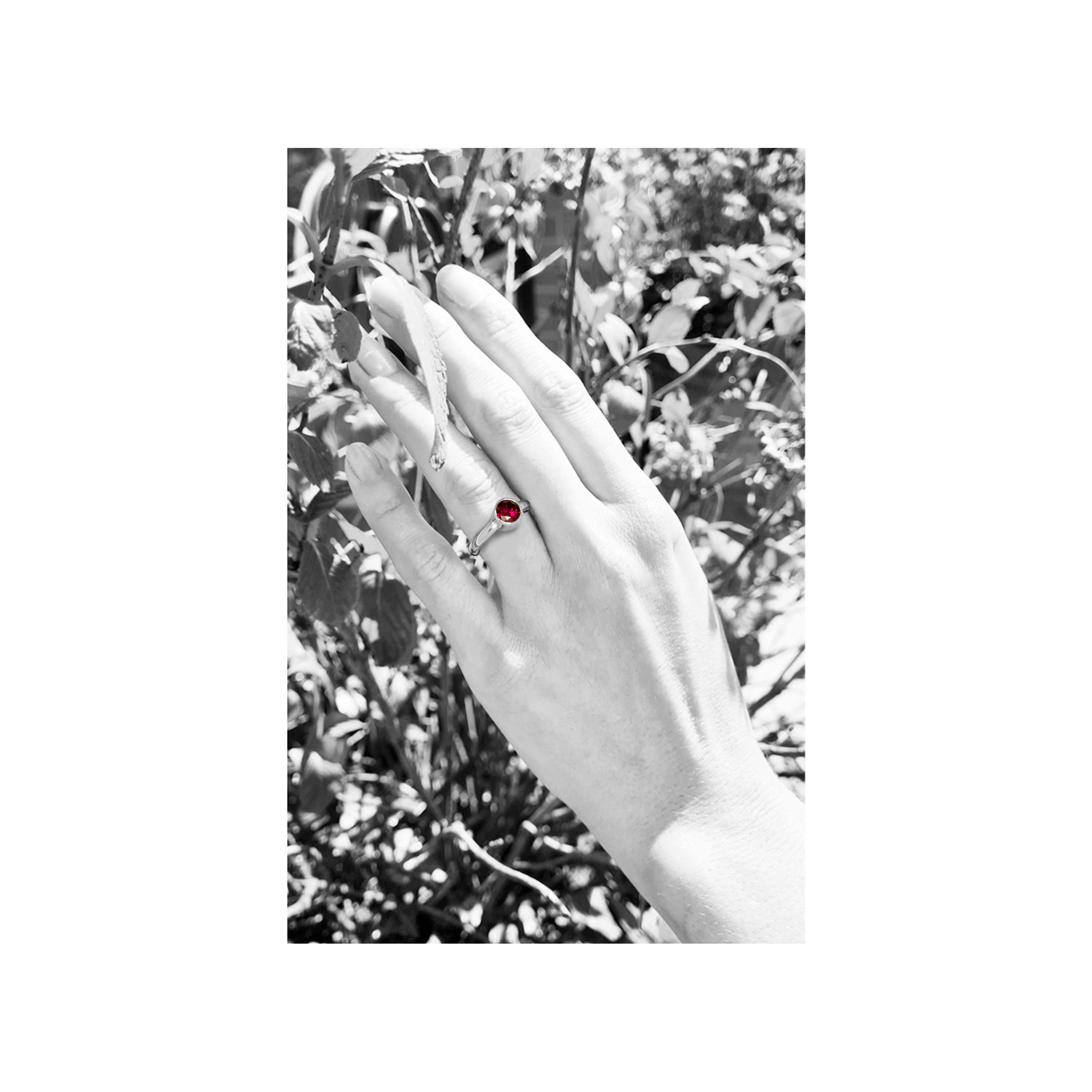 Ring mit Rhodolith - Image 2