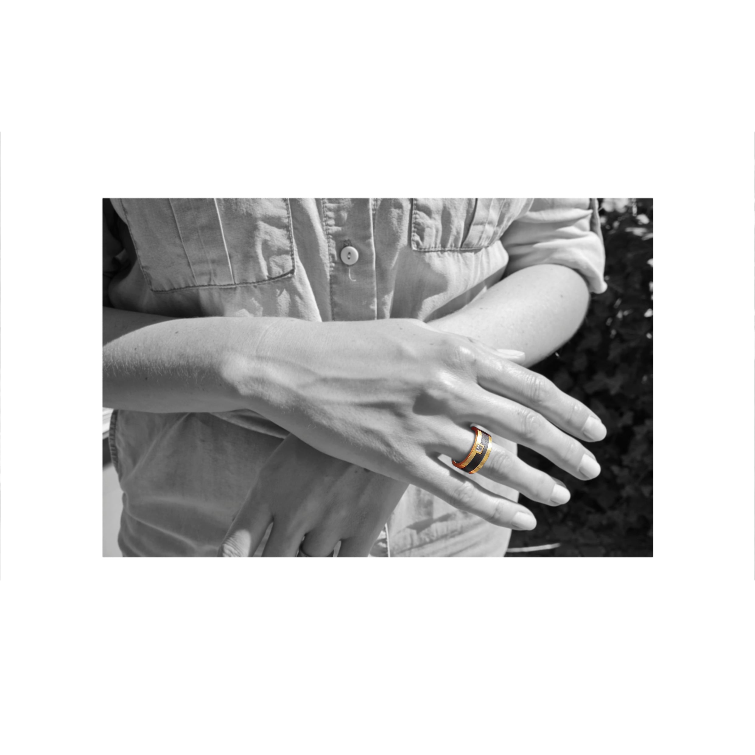 Ring mit Ebenholz und Diamant - Image 2