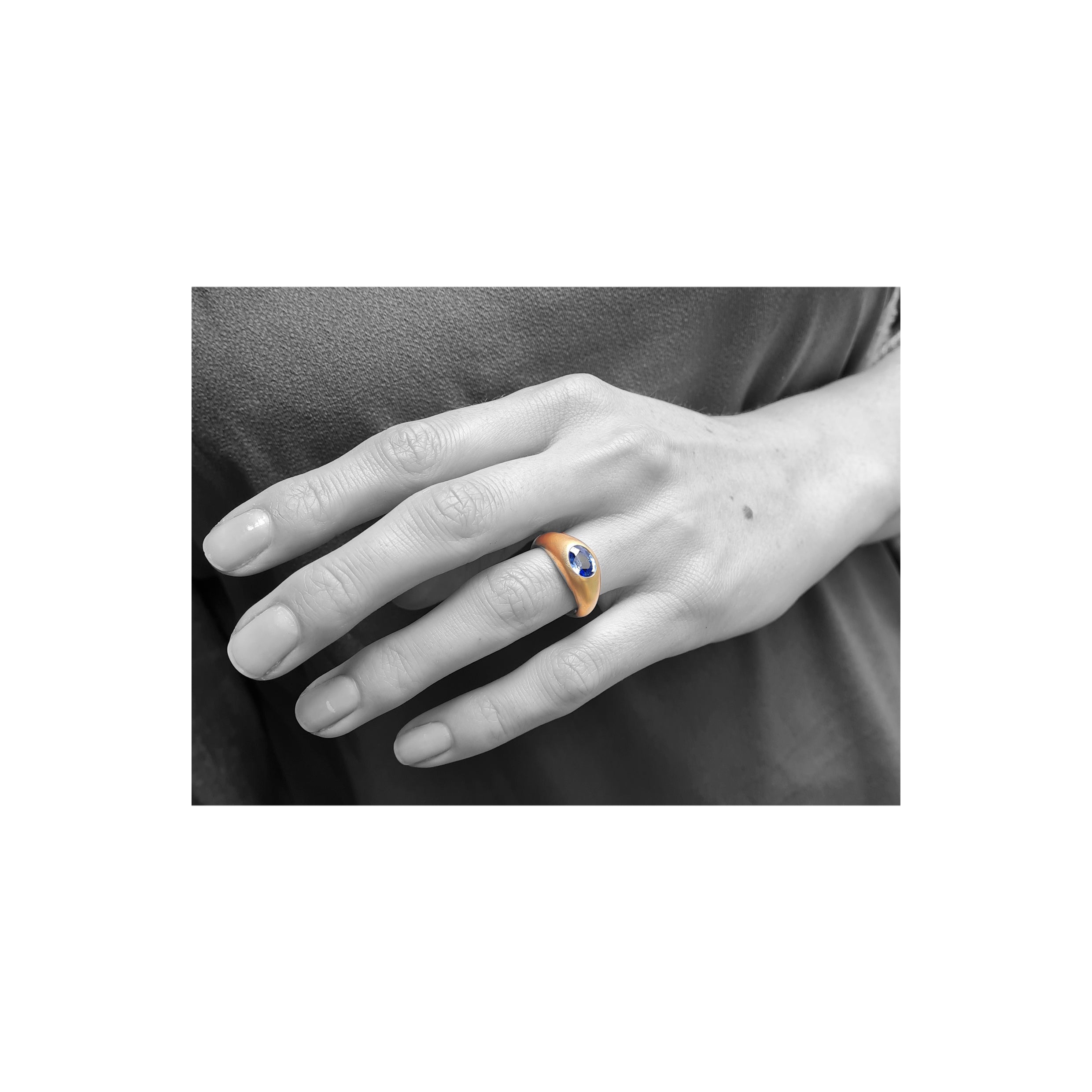 Bandring 750 Gelbgold mit einem Saphir – Bild 2