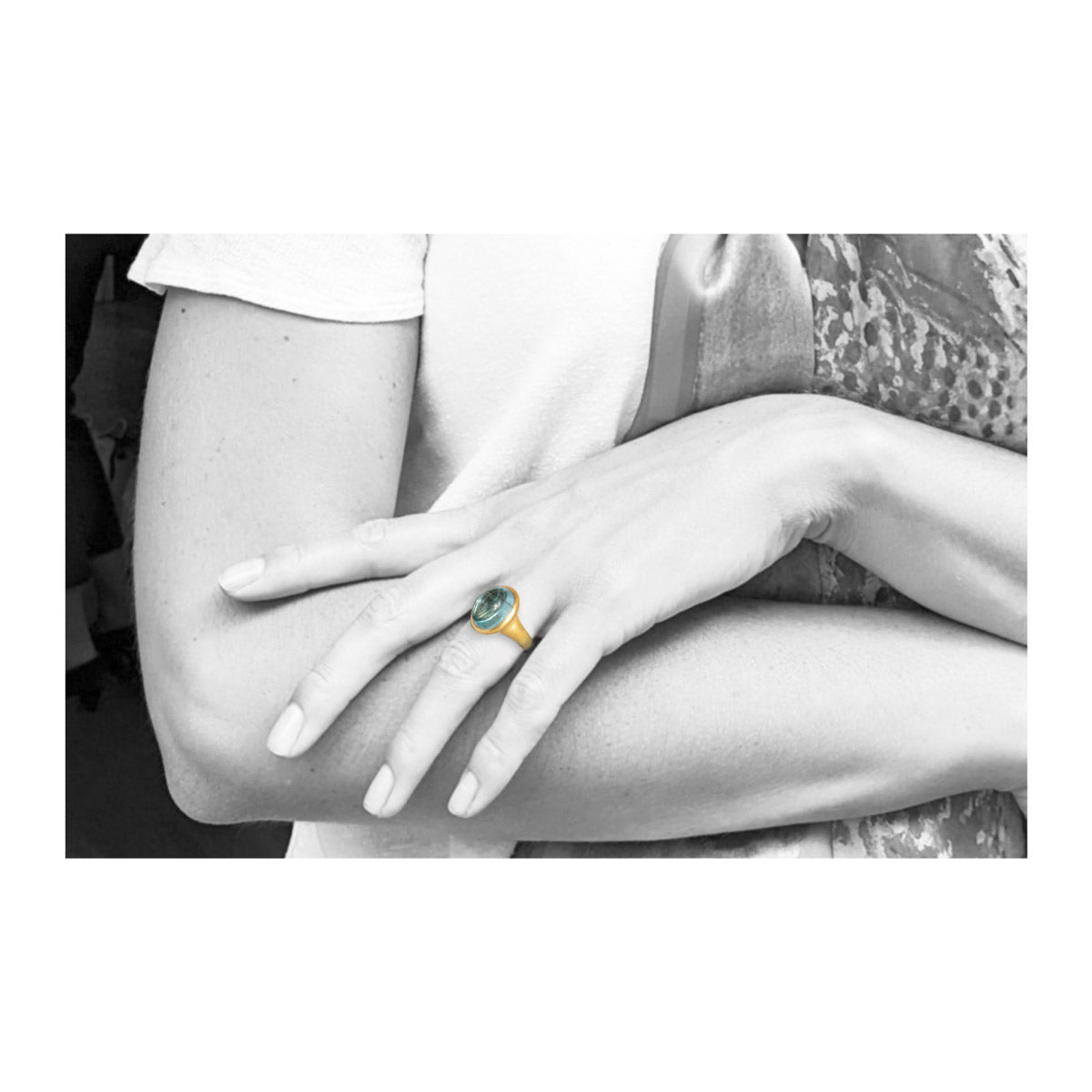 Mantelring tailliert mit Aquamarin Cabochon - Image 2