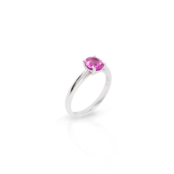 Ring 750 Weißgold mit pink Saphir in Krappenfassung