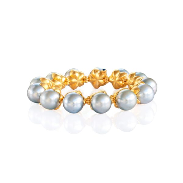 Armband 750 Gelbgold mit 13 Tahitiperlen