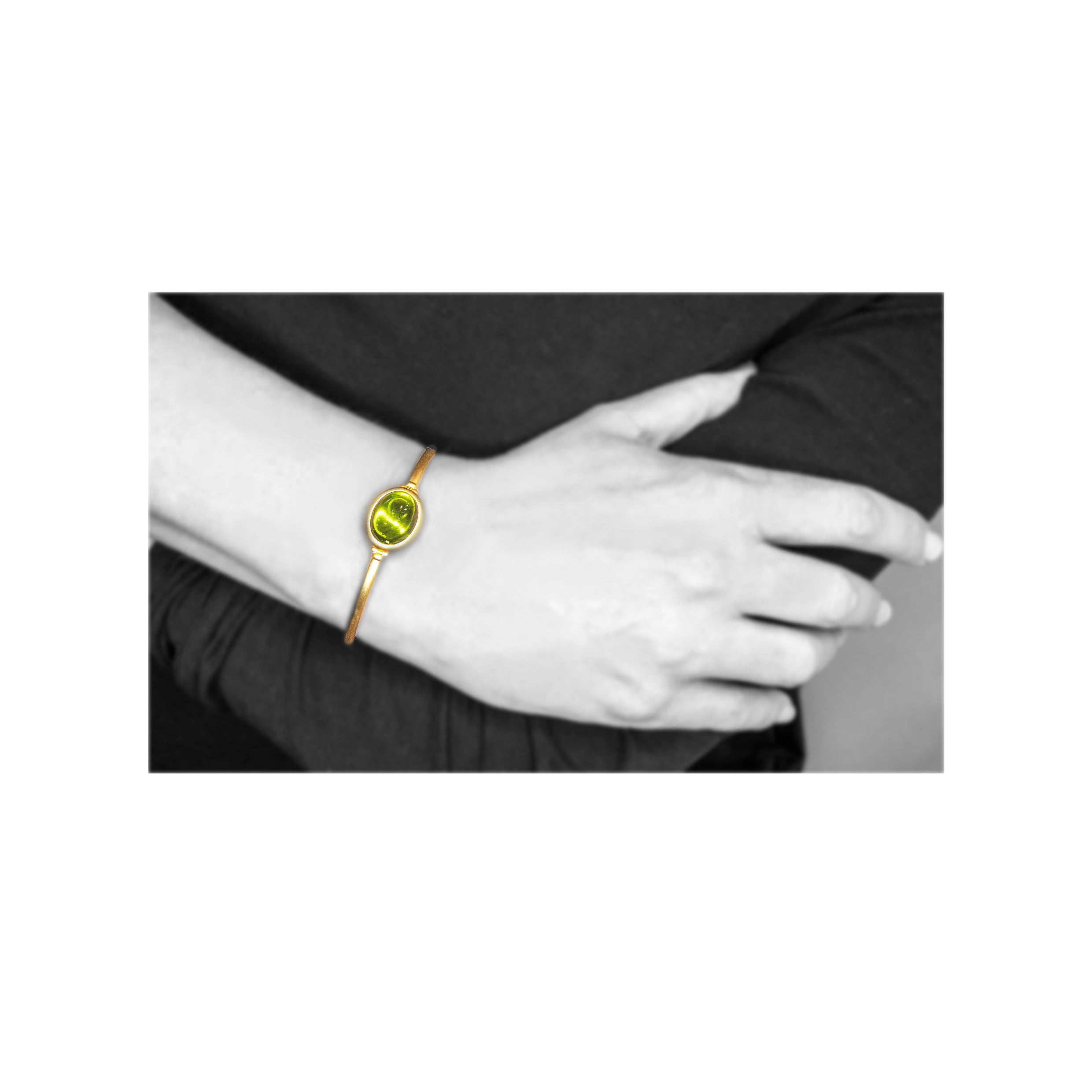 Armreif 750 Gelbgold mit Peridot Cabochon - Image 2